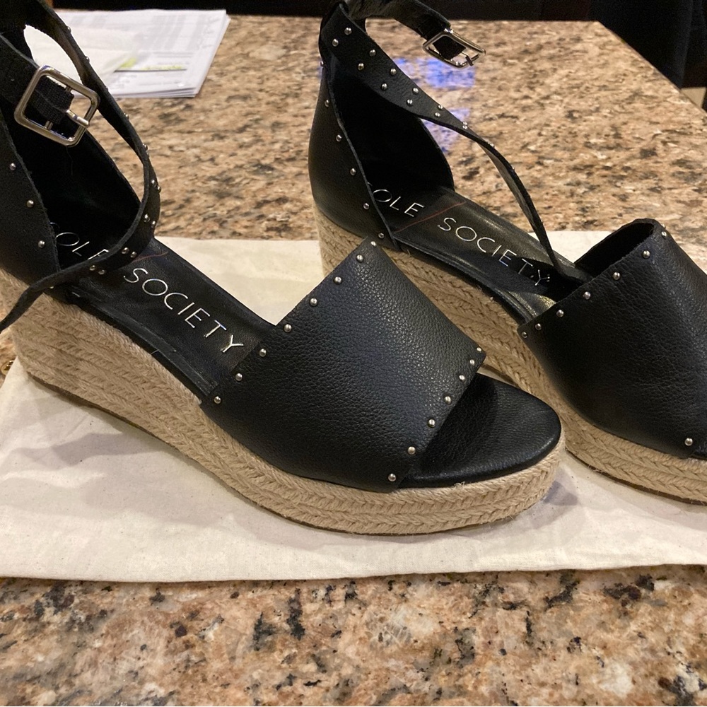 High Society wedge size 8.5 brand new